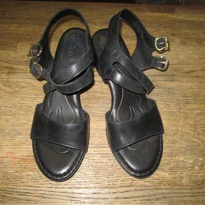 BORN Women's Black Leather Sandals 7 Chunky Heel